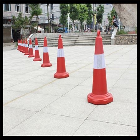 停车场硅胶路锥 三色路锥人行道路锥