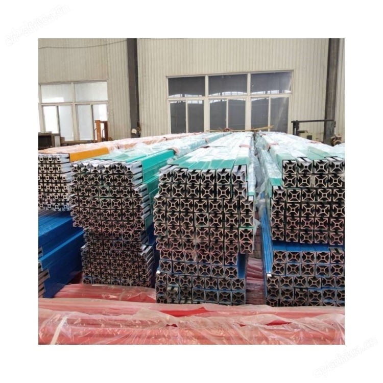 638670854751028936314.jpg 三项四线制滑触线